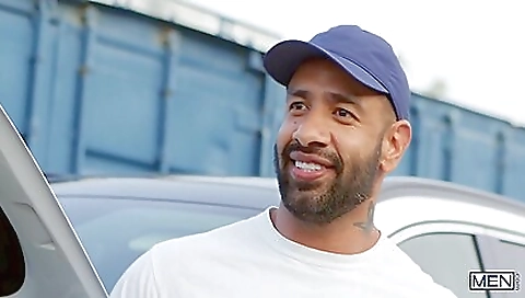 Sexy young bearfilms by foot girls