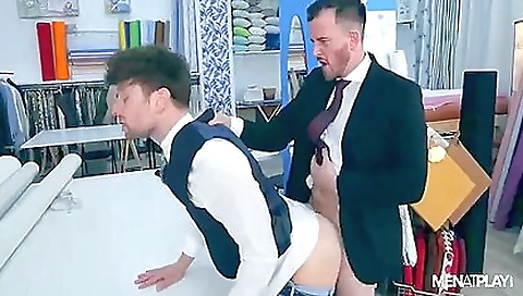 Make up and ass lickableyed to orgasm